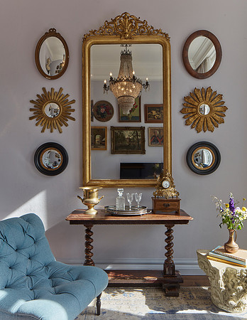 Antique Collector's Suite