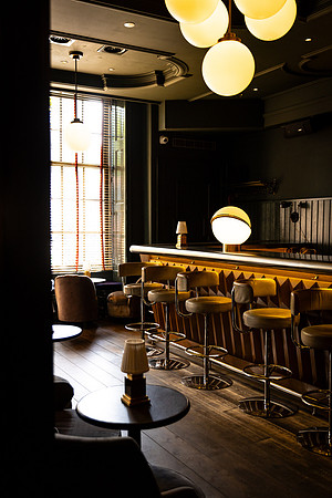 Pulitzer's Bar
