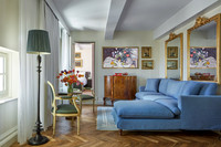 SUITES
