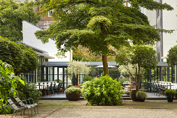 Pulitzer Garden